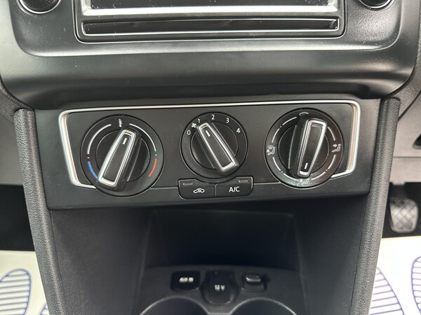 Used Volkswagen Polo 2016 for sale - 76244901: Photo 44