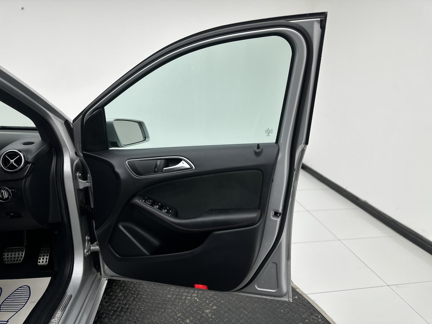 Used Mercedes-Benz B Class 2017 for sale - 77251506: Photo 17