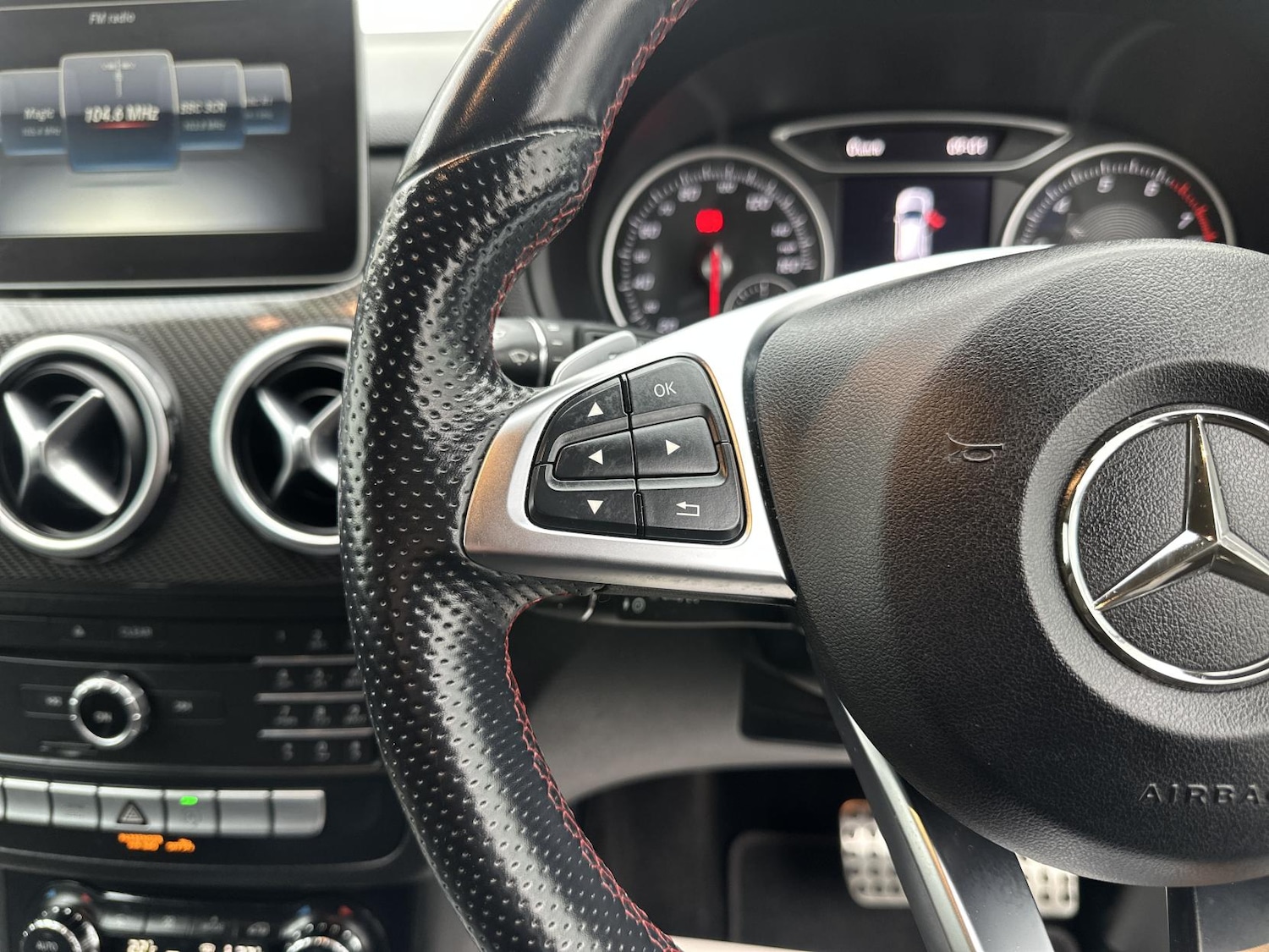 Used Mercedes-Benz B Class 2017 for sale - 77251506: Photo 38