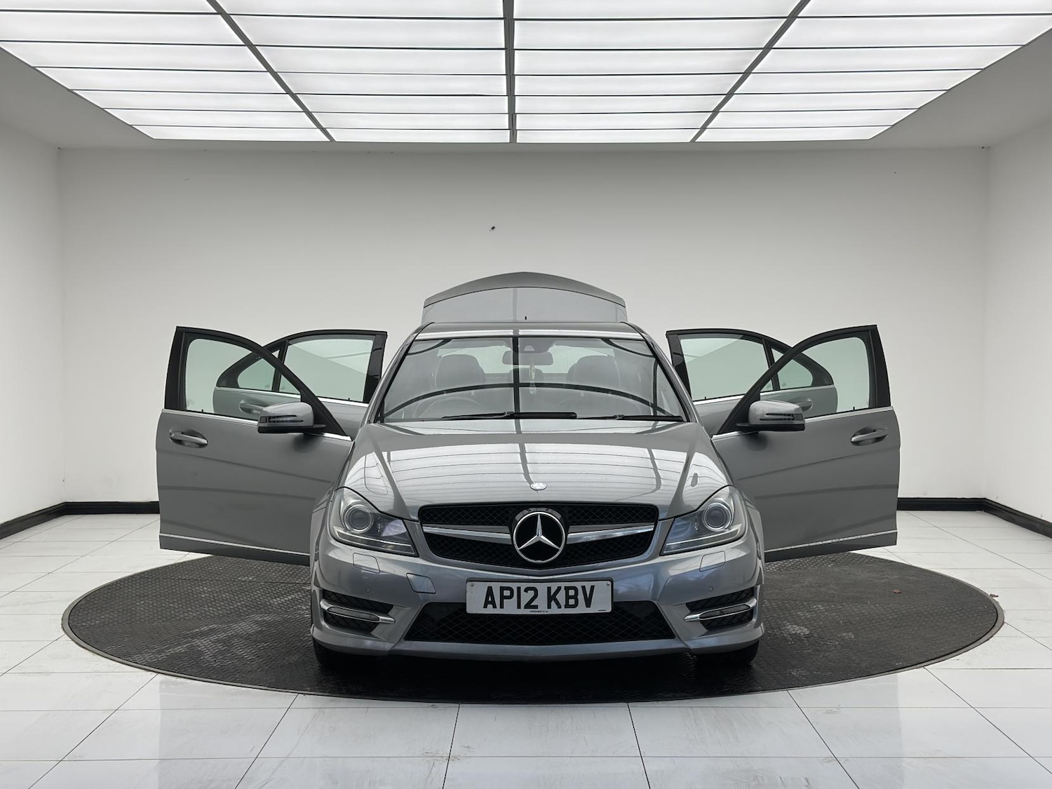 Used Mercedes-Benz C Class 2012 for sale - 76688482: Photo 13