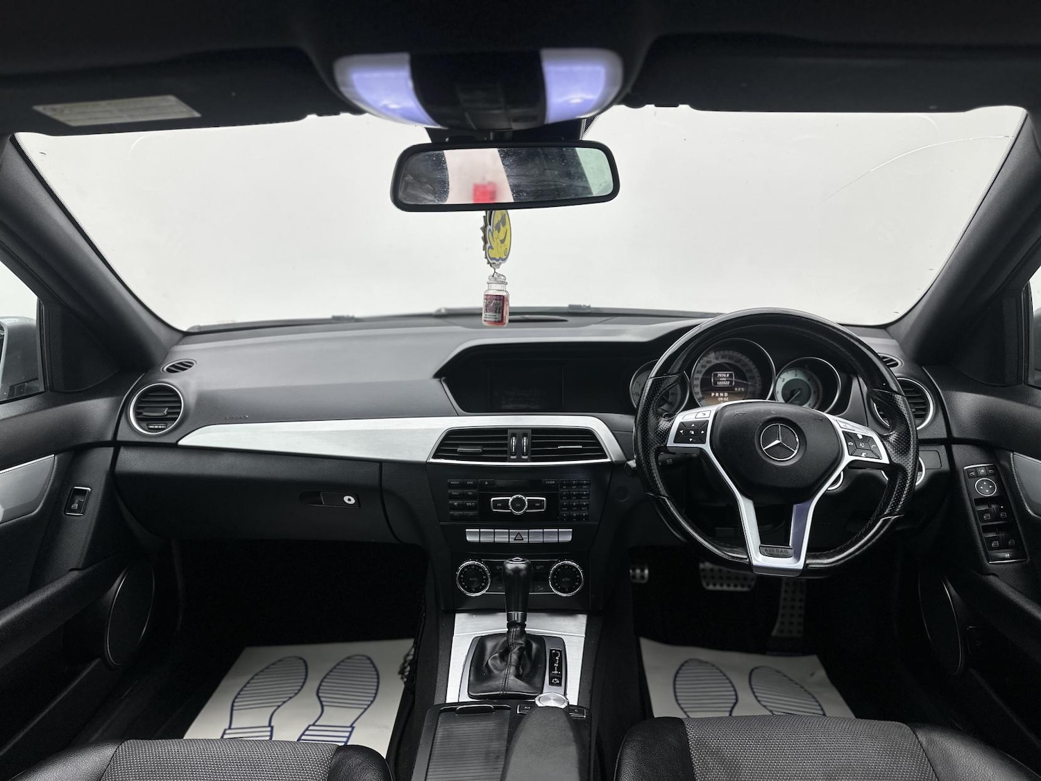 Used Mercedes-Benz C Class 2012 for sale - 76688482: Photo 23