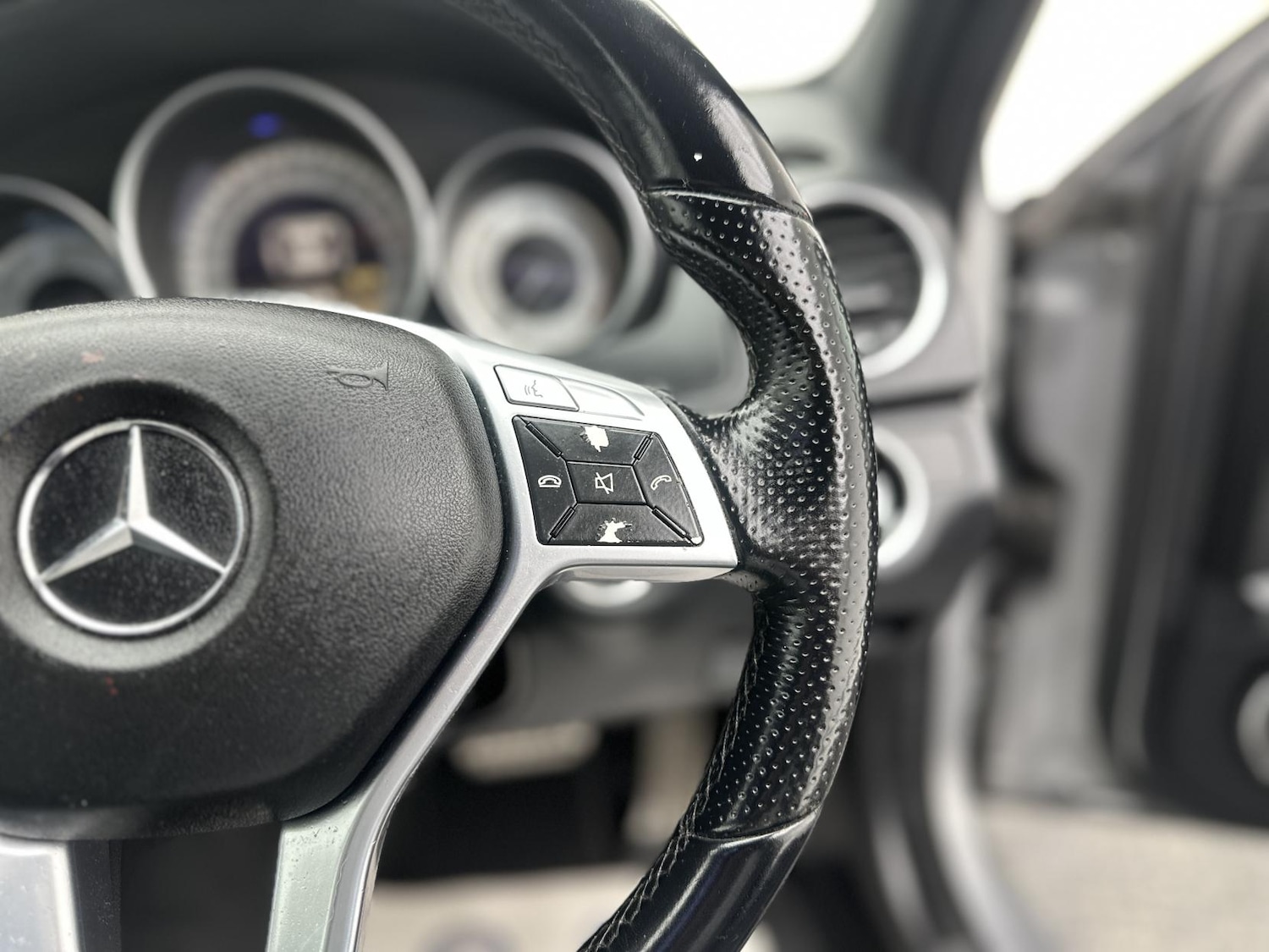 Used Mercedes-Benz C Class 2012 for sale - 76688482: Photo 27