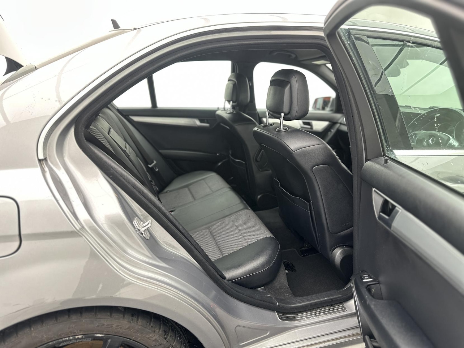 Used Mercedes-Benz C Class 2012 for sale - 76688482: Photo 31