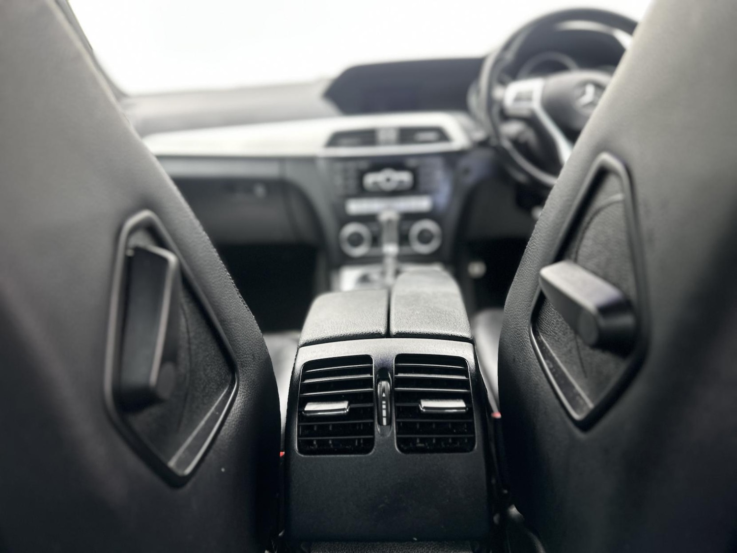 Used Mercedes-Benz C Class 2012 for sale - 76688482: Photo 32