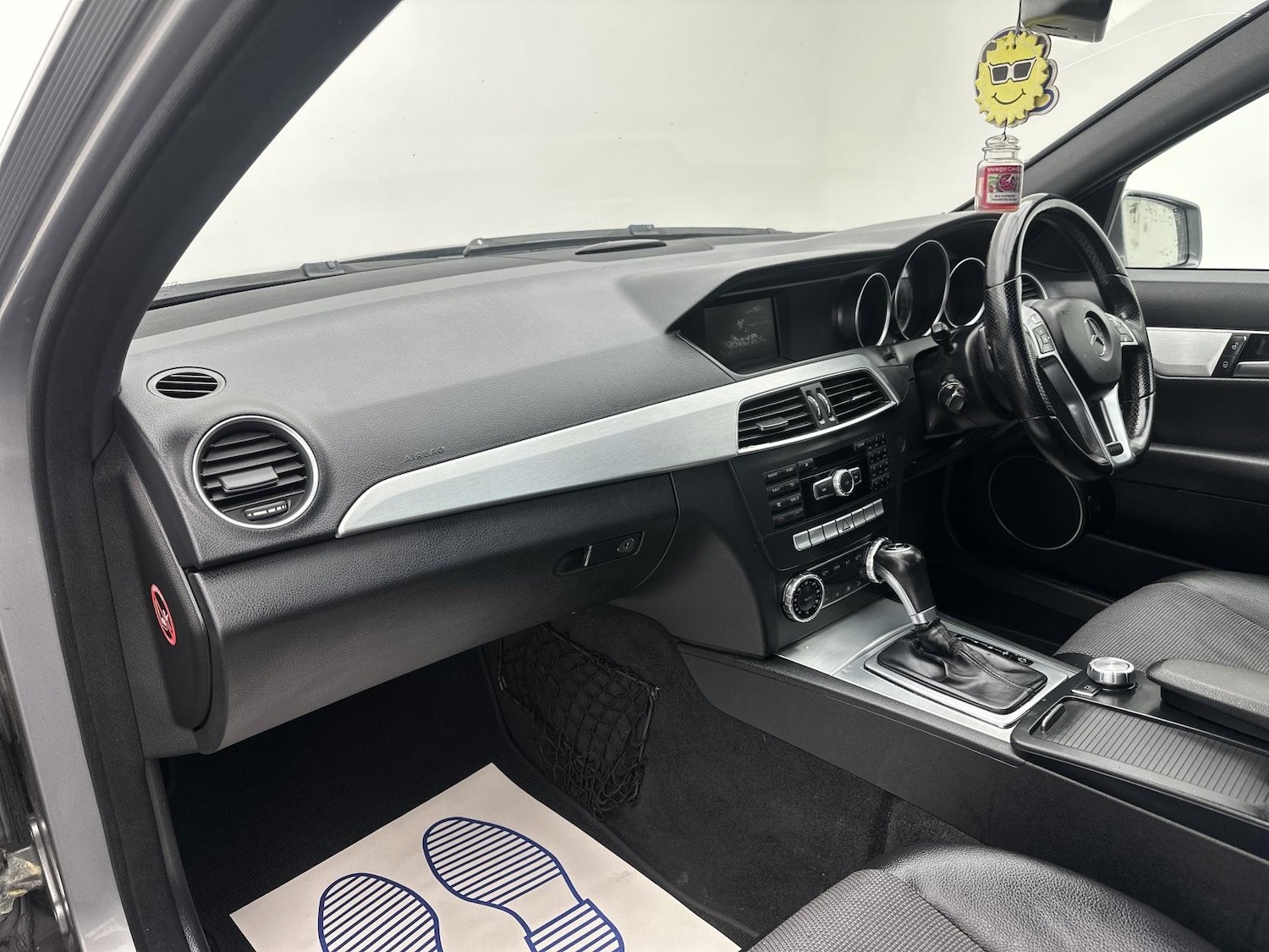 Used Mercedes-Benz C Class 2012 for sale - 76688482: Photo 36