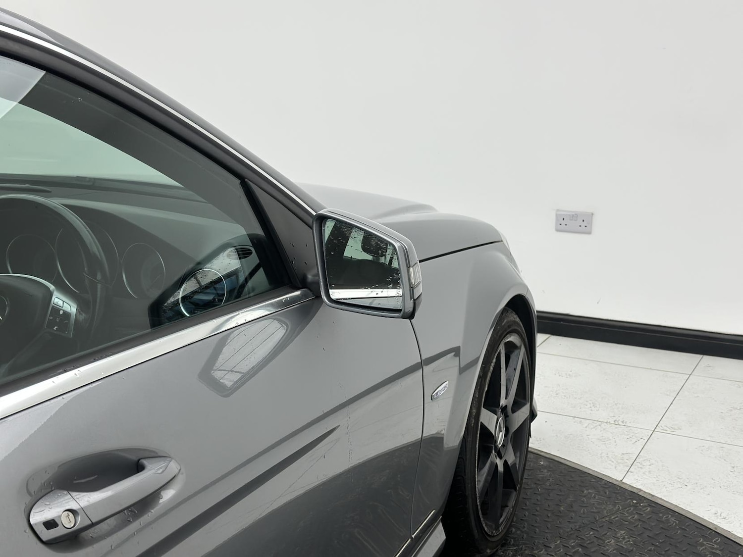 Used Mercedes-Benz C Class 2012 for sale - 76688482: Photo 40