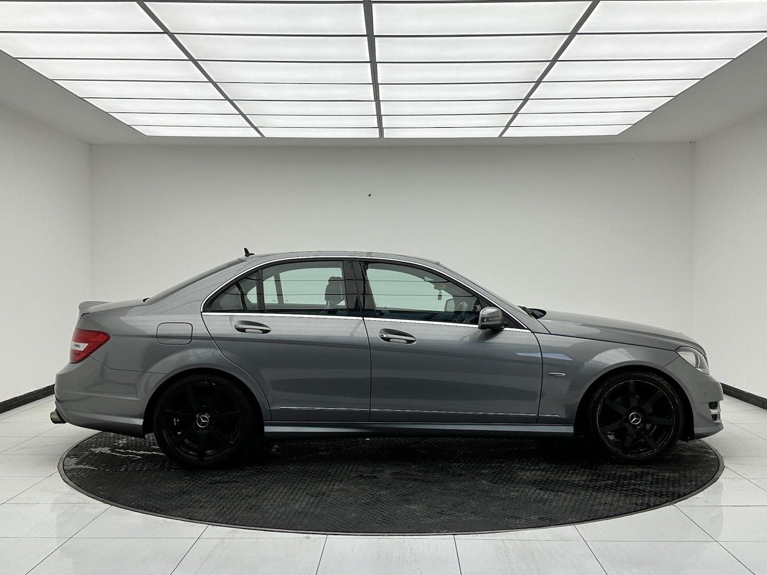 Used Mercedes-Benz C Class 2012 for sale - 76688482: Photo 9