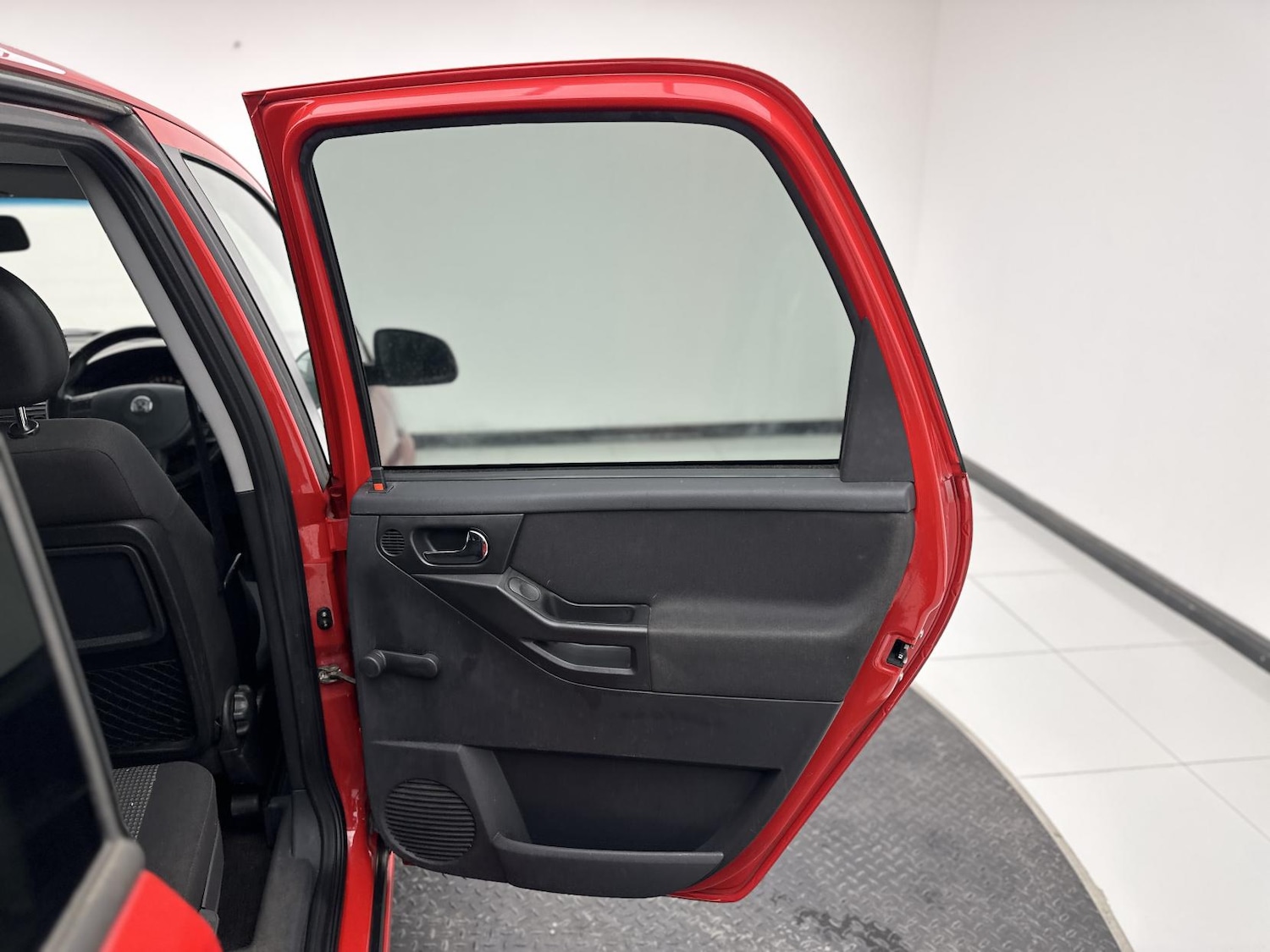 Used Vauxhall Meriva 2010 for sale - 76196982: Photo 23