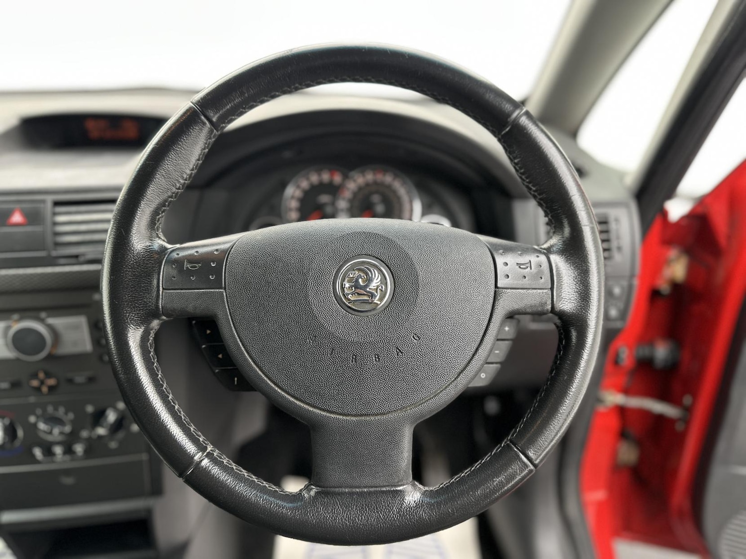 Used Vauxhall Meriva 2010 for sale - 76196982: Photo 34