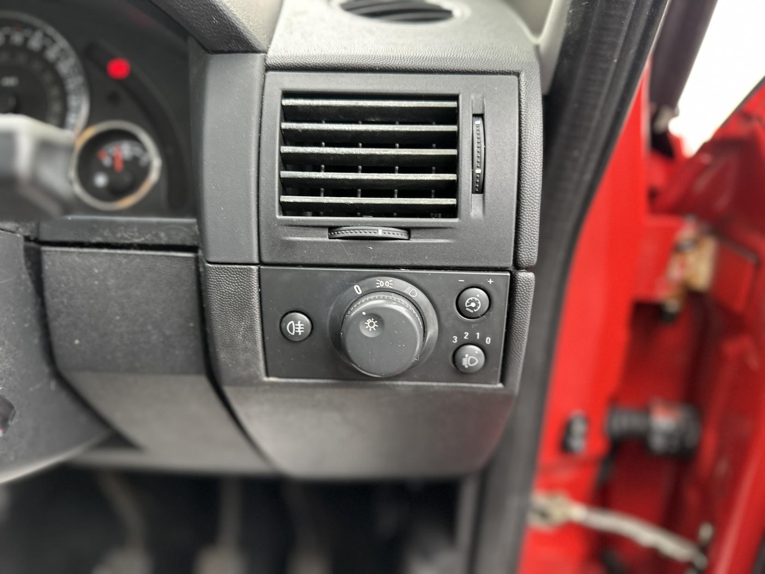 Used Vauxhall Meriva 2010 for sale - 76196982: Photo 46