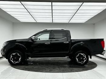 Used Nissan Navara 2020 for sale - 78572047: Photo