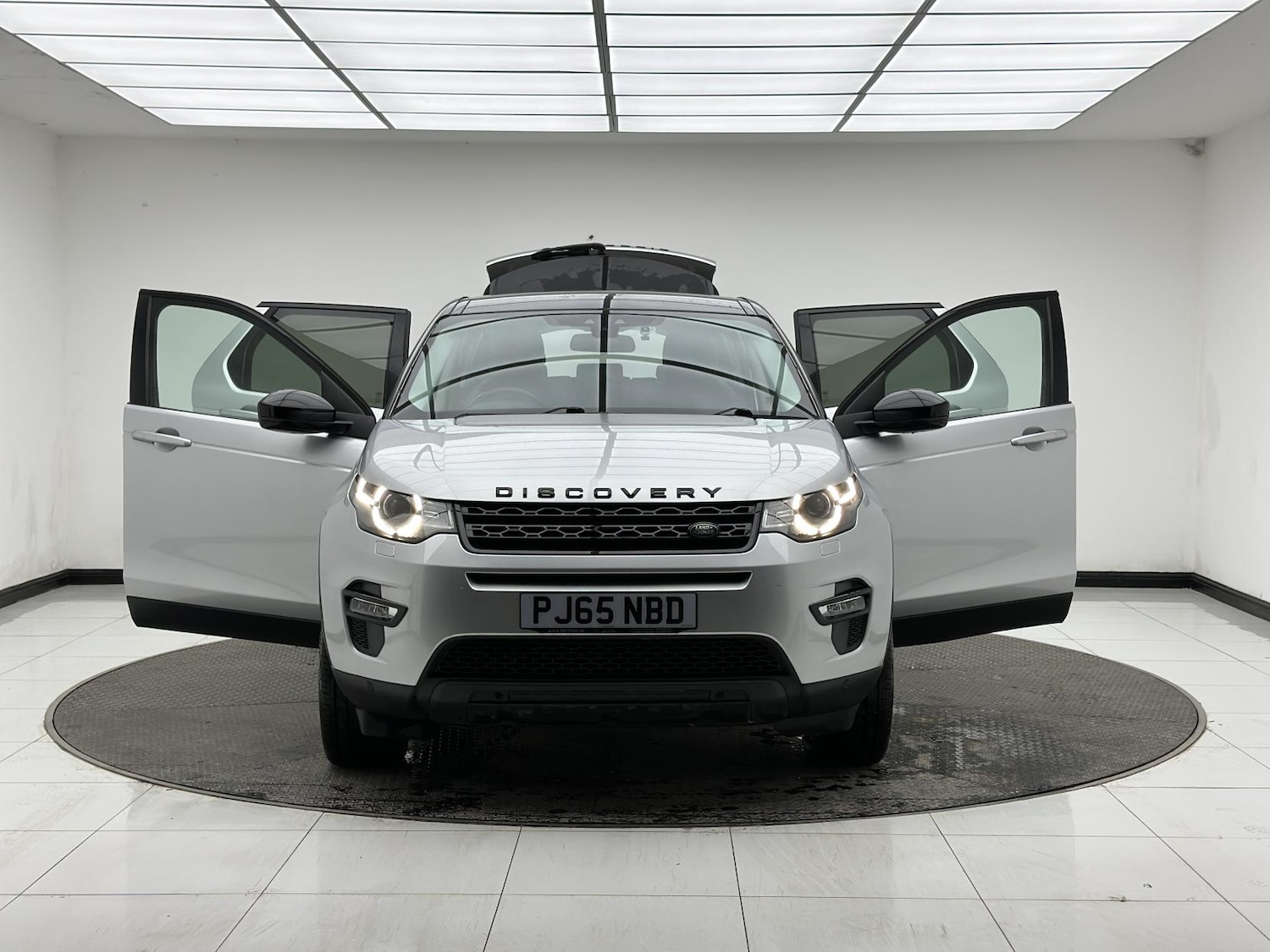 Used Land Rover Discovery Sport 2015 for sale - 77558838: Photo 11