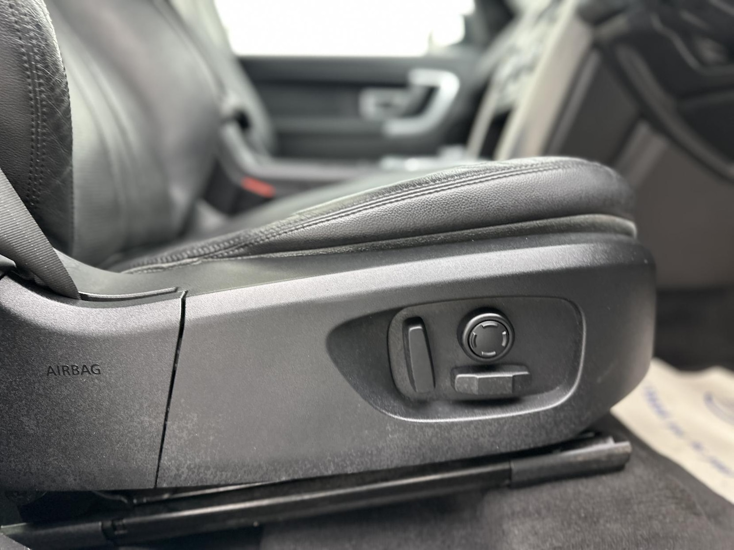 Used Land Rover Discovery Sport 2015 for sale - 77558838: Photo 17