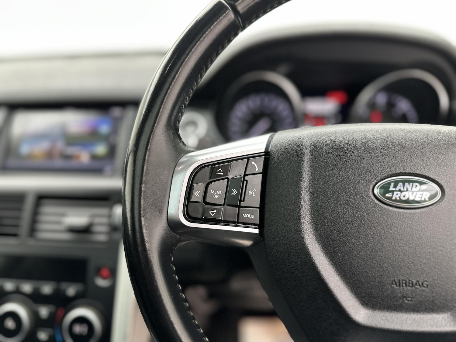 Used Land Rover Discovery Sport 2015 for sale - 77558838: Photo 42