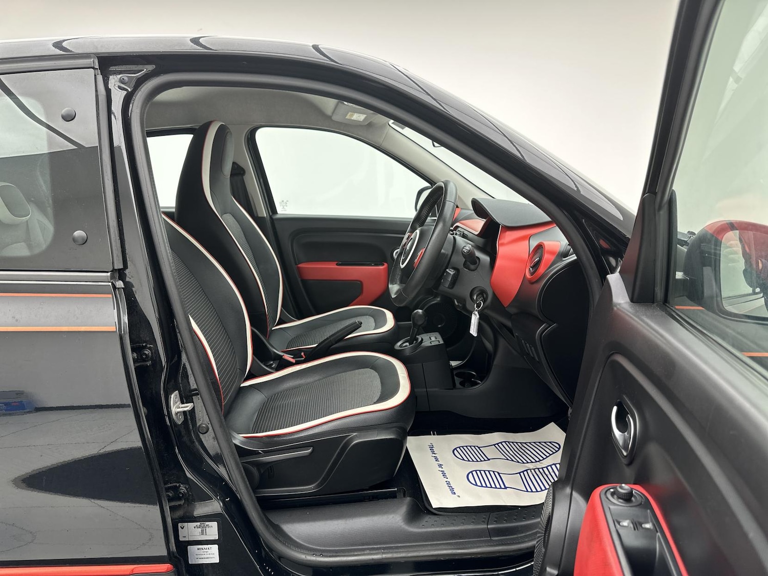 Used Renault Twingo 2016 for sale - 76438416: Photo 16