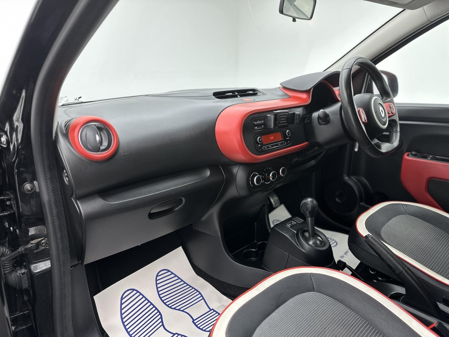 Used Renault Twingo 2016 for sale - 76438416: Photo 28