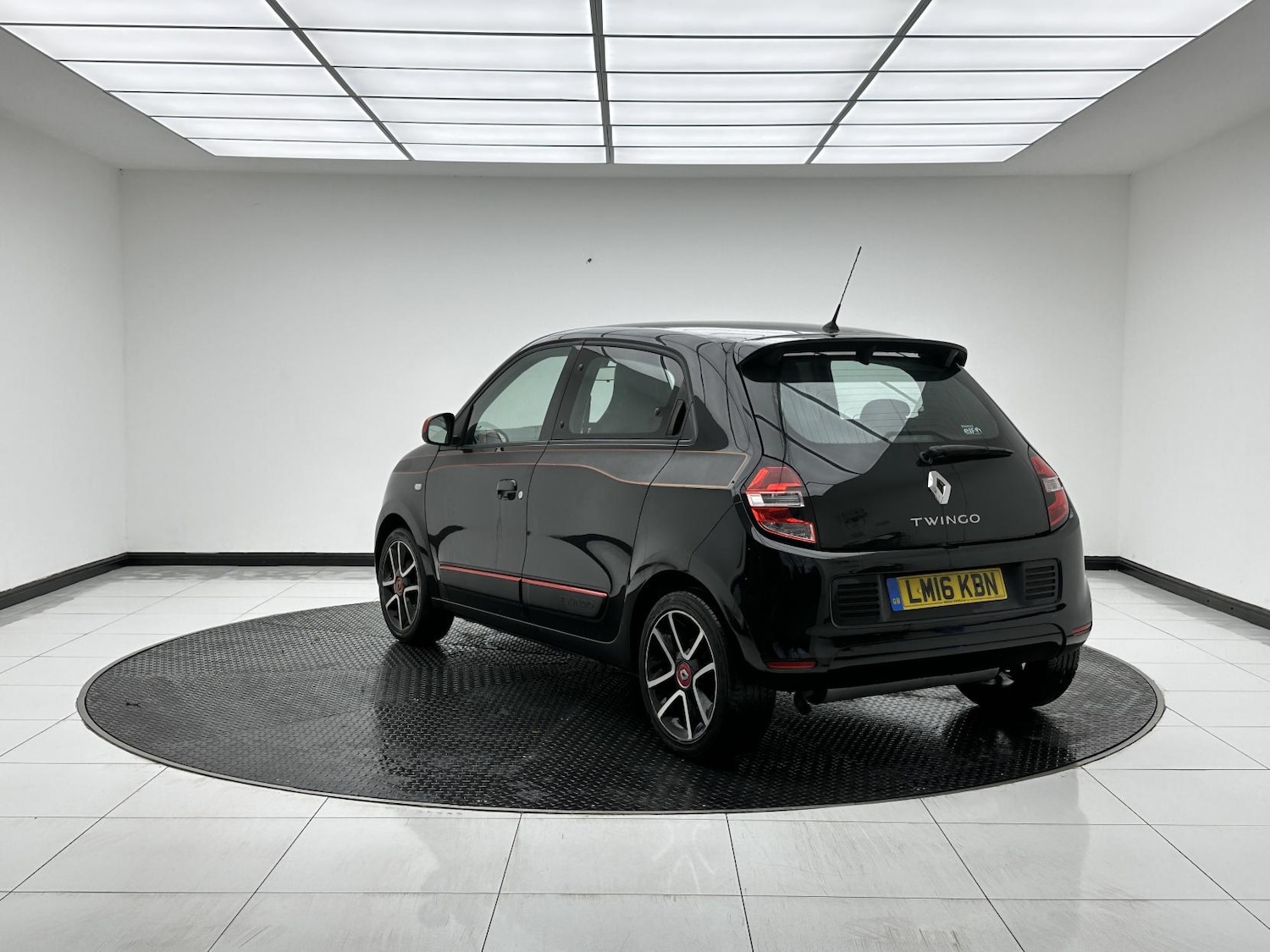 Used Renault Twingo 2016 for sale - 76438416: Photo 5