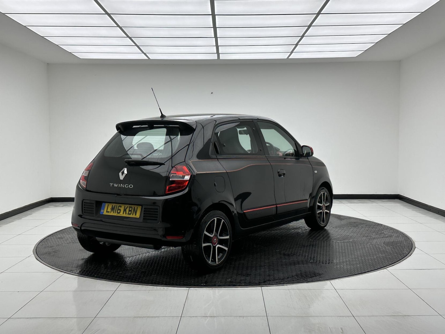 Used Renault Twingo 2016 for sale - 76438416: Photo 8
