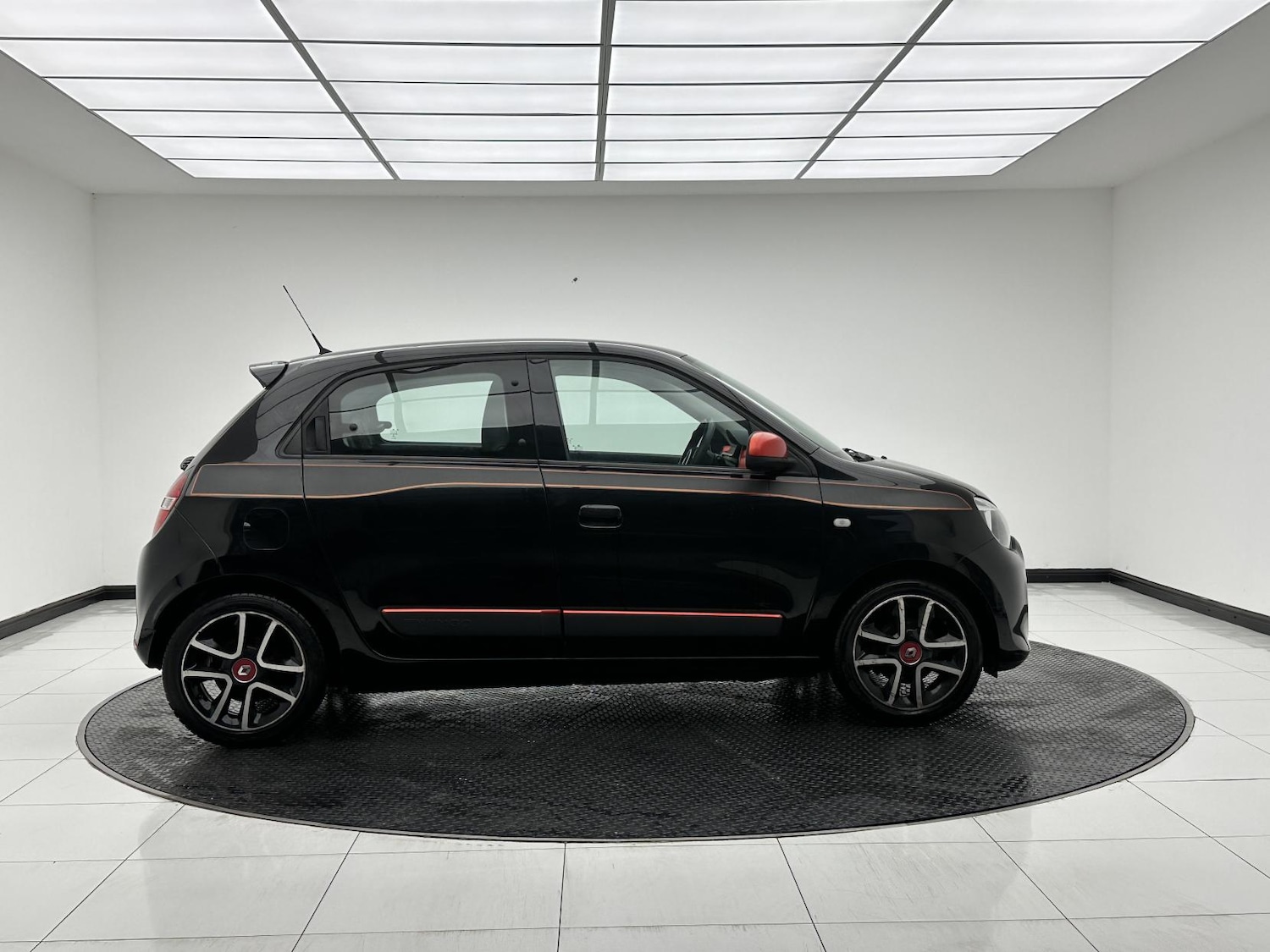 Used Renault Twingo 2016 for sale - 76438416: Photo 9