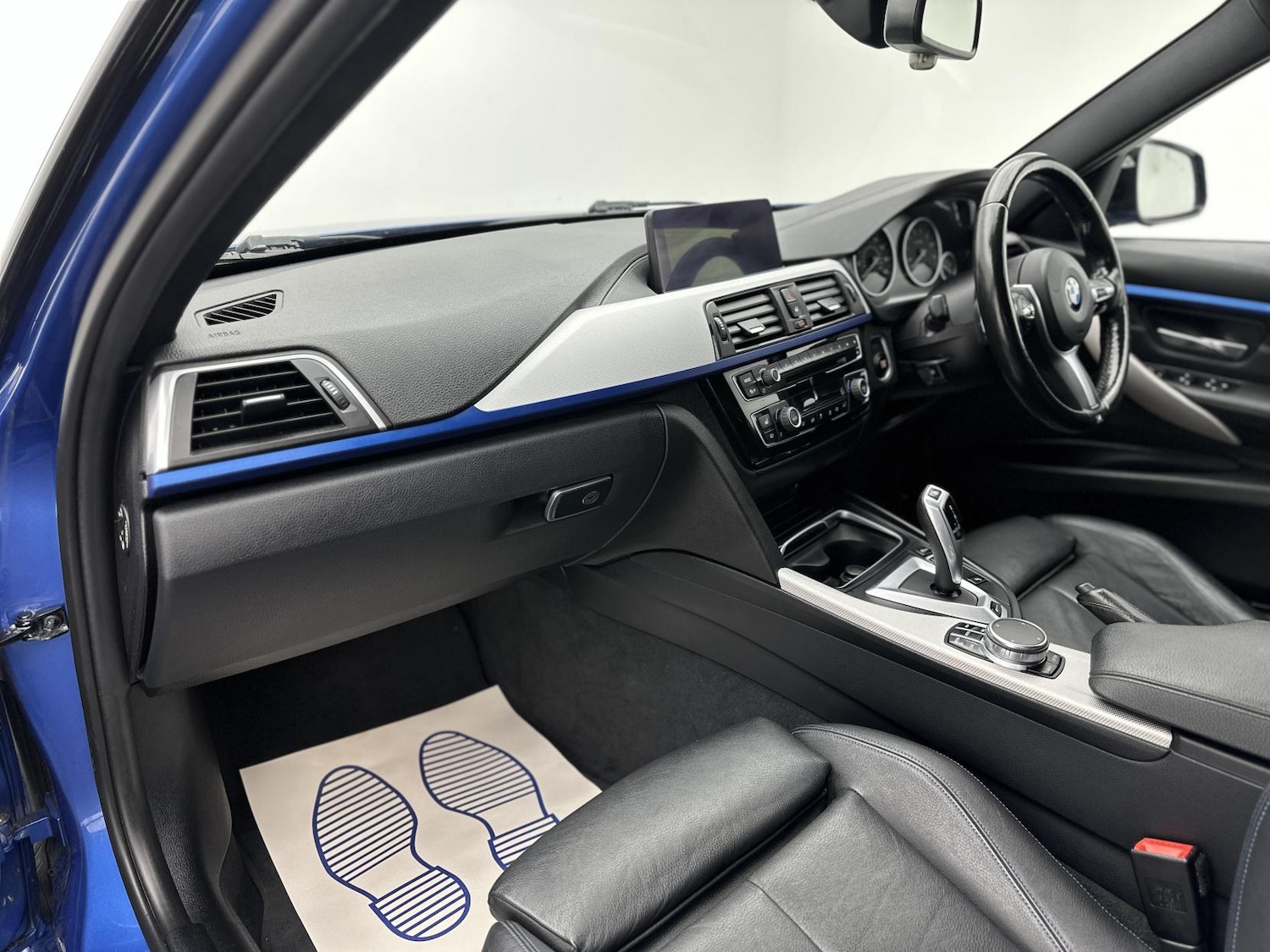 Used BMW 3 Series 2018 for sale - 76726188: Photo 31