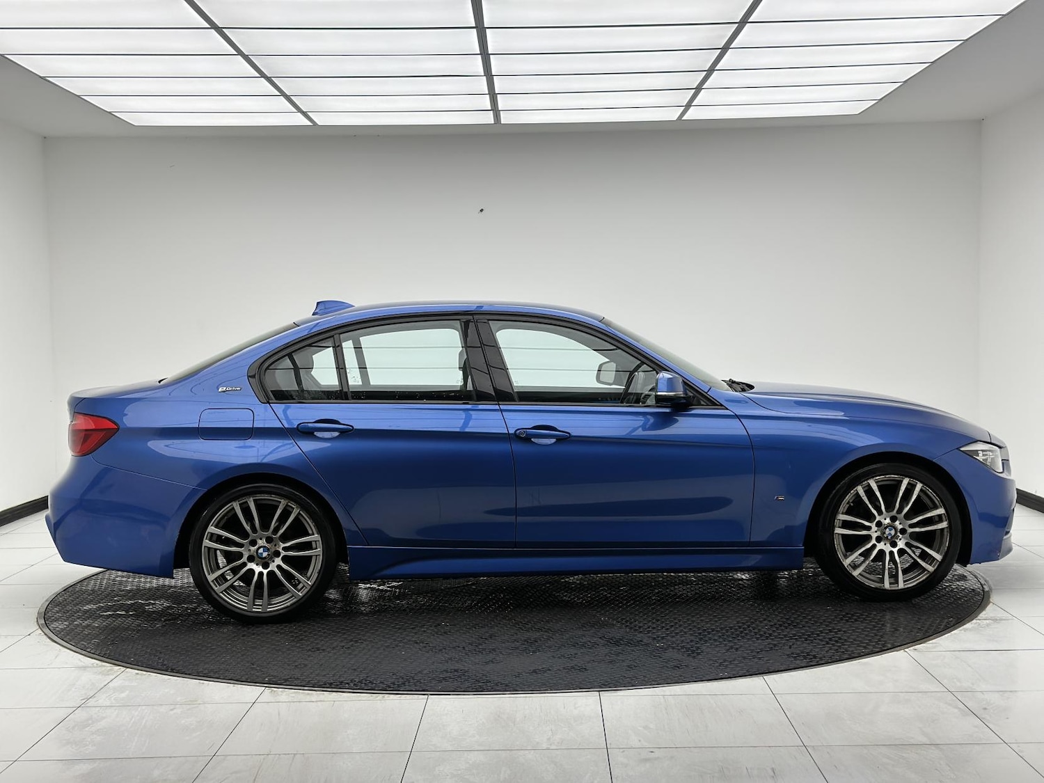 Used BMW 3 Series 2018 for sale - 76726188: Photo 9