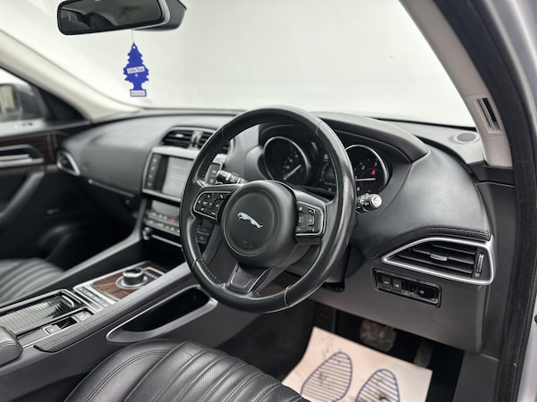Used Jaguar F-Pace 2017 for sale - 76196986: Photo 15
