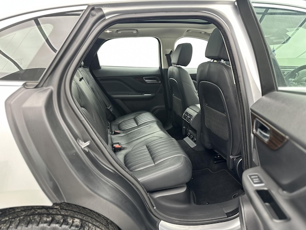 Used Jaguar F-Pace 2017 for sale - 76196986: Photo 20