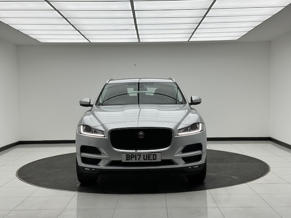 Used Jaguar F-Pace 2017 for sale - 76196986: Photo 2