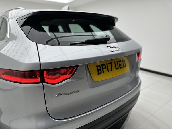 Used Jaguar F-Pace 2017 for sale - 76196986: Photo 38