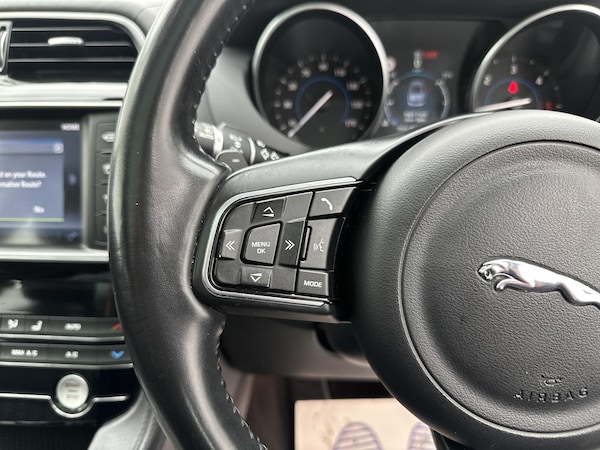 Used Jaguar F-Pace 2017 for sale - 76196986: Photo 45