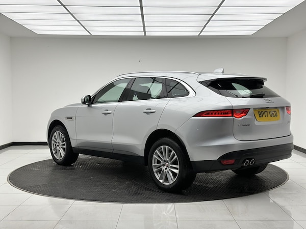 Used Jaguar F-Pace 2017 for sale - 76196986: Photo 5