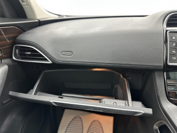 Used Jaguar F-Pace 2017 for sale - 76196986: Photo 62