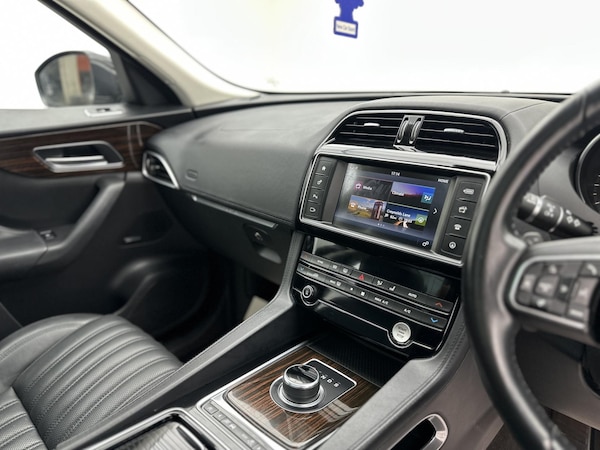Used Jaguar F-Pace 2017 for sale - 76196986: Photo 63