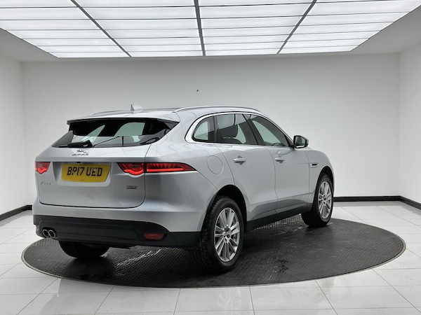 Used Jaguar F-Pace 2017 for sale - 76196986: Photo 7