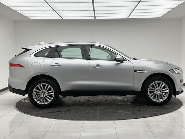 Used Jaguar F-Pace 2017 for sale - 76196986: Photo 9