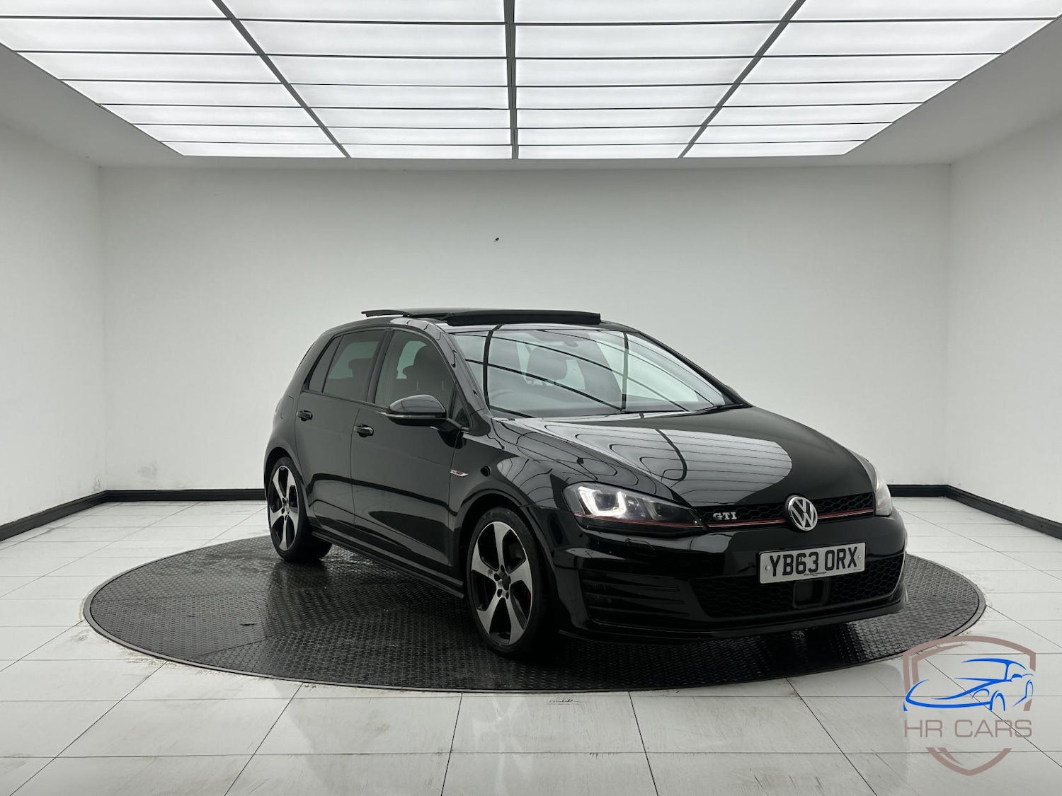 Used Volkswagen Golf 2014 for sale - 77201713: Photo 1