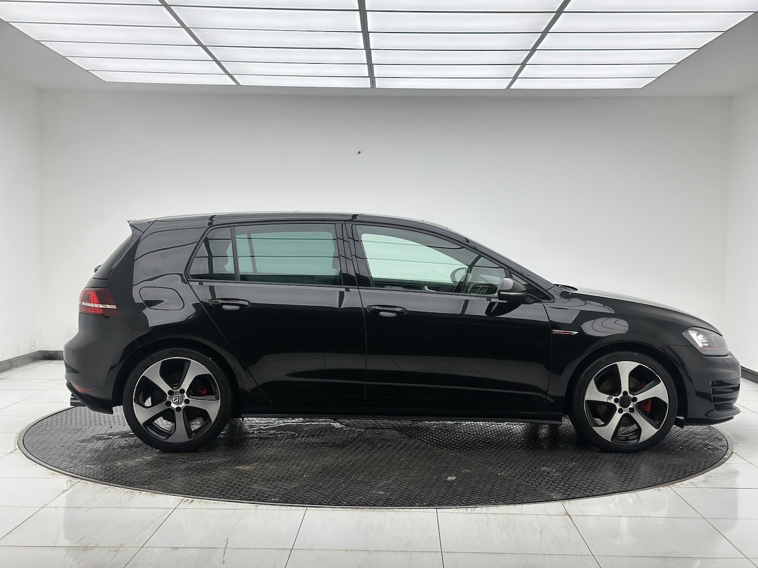 Used Volkswagen Golf 2014 for sale - 77201713: Photo 11