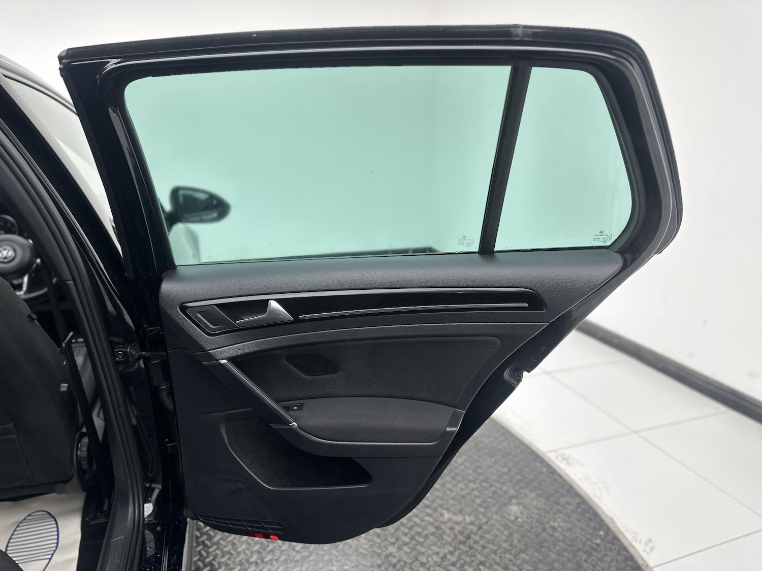 Used Volkswagen Golf 2014 for sale - 77201713: Photo 24