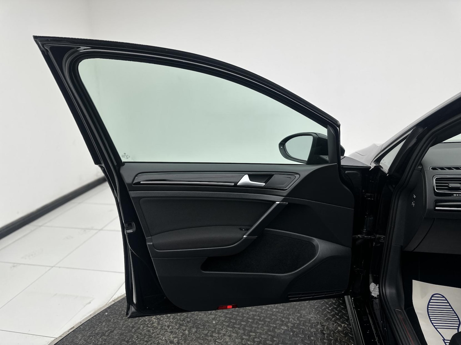 Used Volkswagen Golf 2014 for sale - 77201713: Photo 35