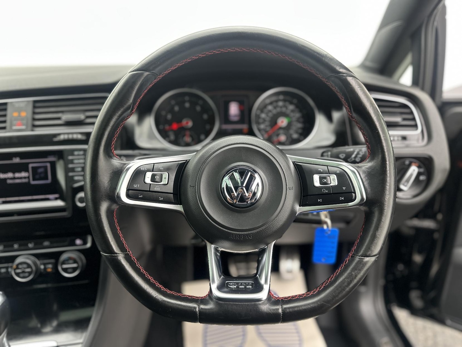 Used Volkswagen Golf 2014 for sale - 77201713: Photo 36