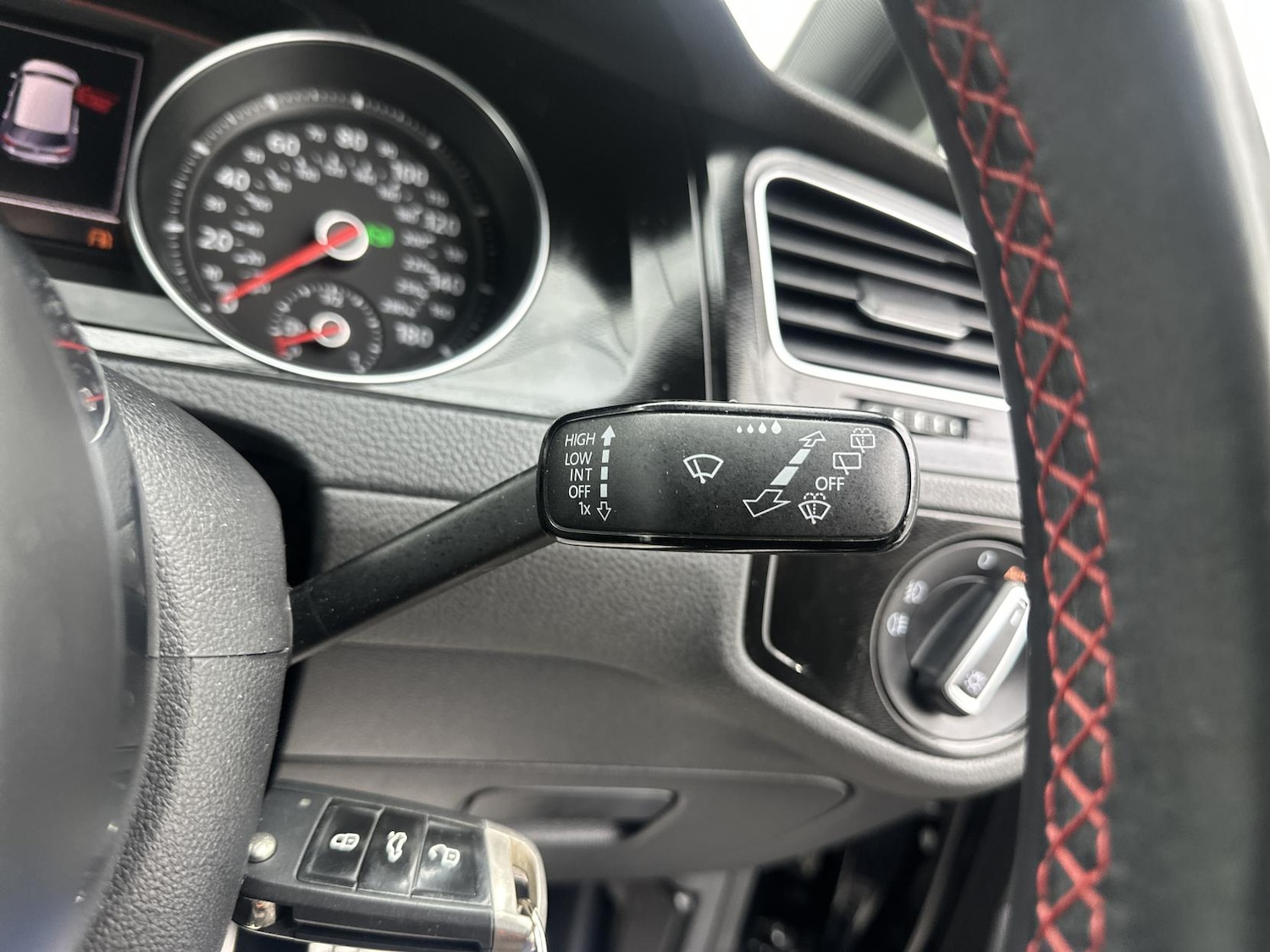 Used Volkswagen Golf 2014 for sale - 77201713: Photo 39