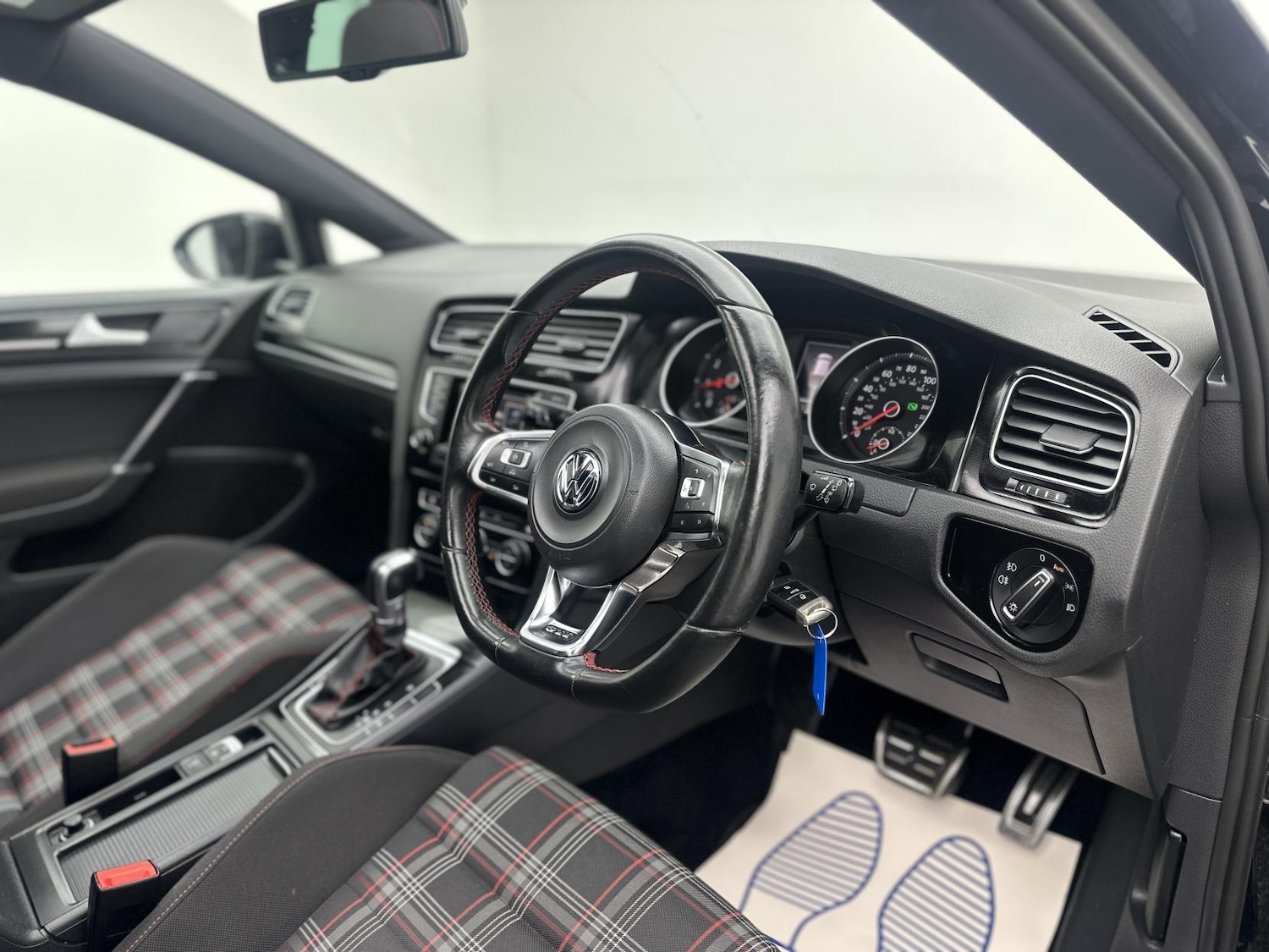 Used Volkswagen Golf 2014 for sale - 77201713: Photo 4