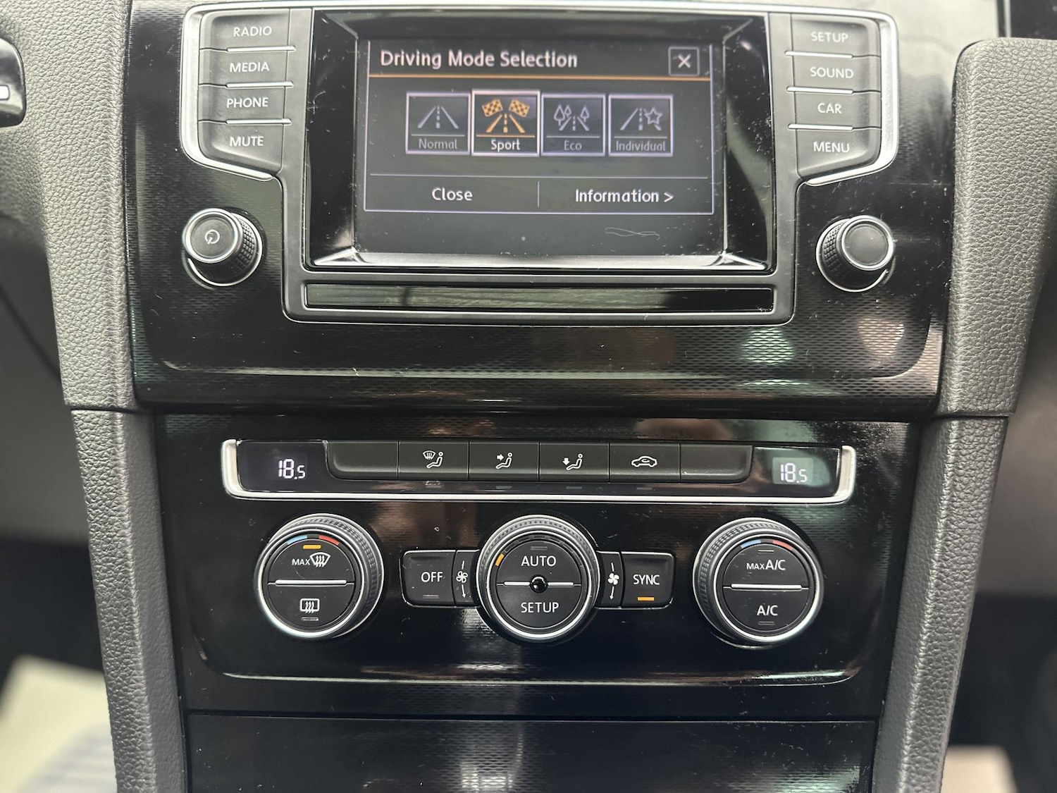 Used Volkswagen Golf 2014 for sale - 77201713: Photo 47