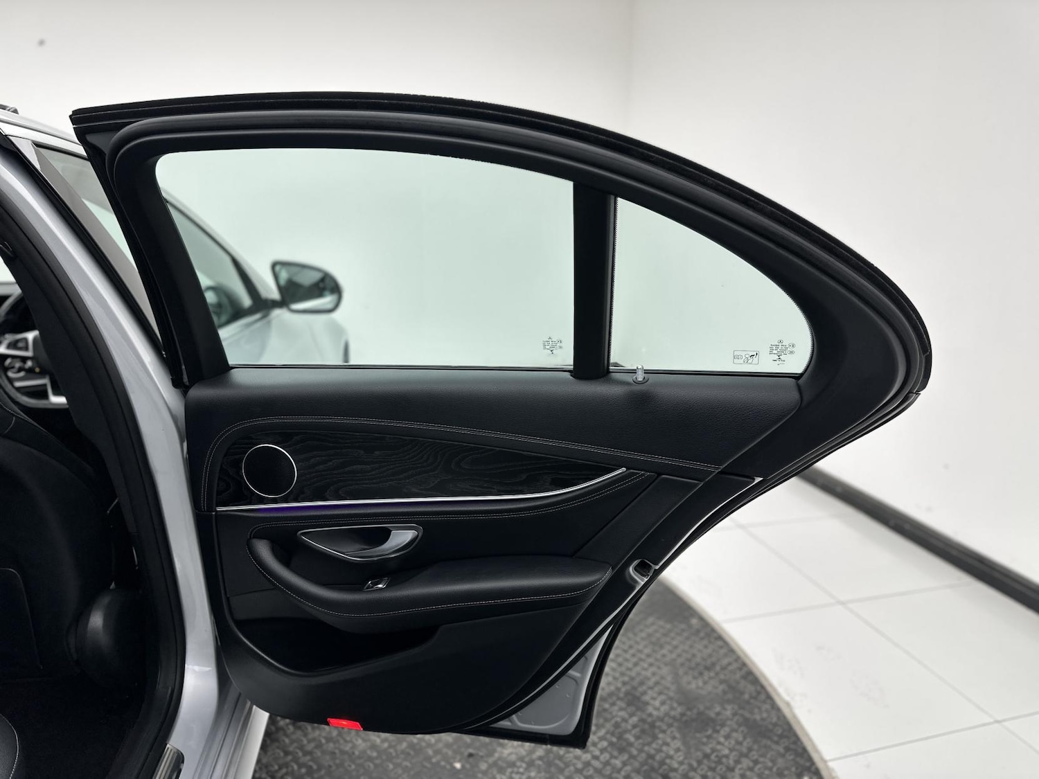 Used Mercedes-Benz E Class 2016 for sale - 76785539: Photo 23