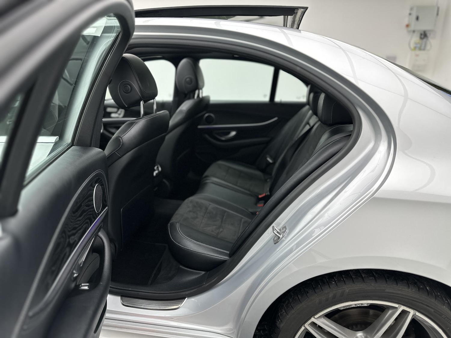 Used Mercedes-Benz E Class 2016 for sale - 76785539: Photo 29