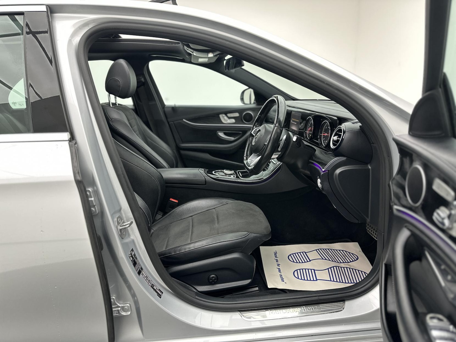 Used Mercedes-Benz E Class 2016 for sale - 76785539: Photo 4