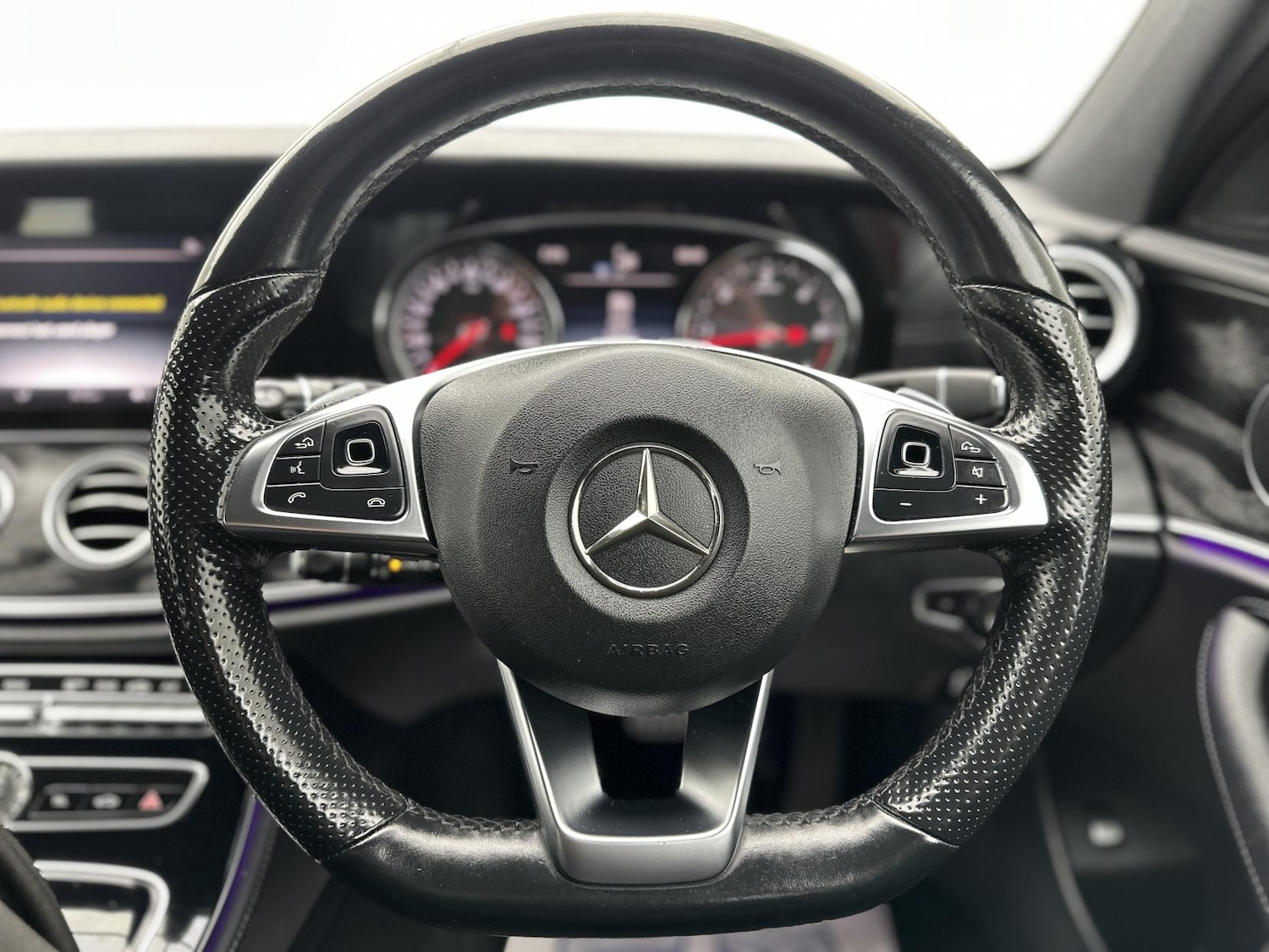 Used Mercedes-Benz E Class 2016 for sale - 76785539: Photo 43