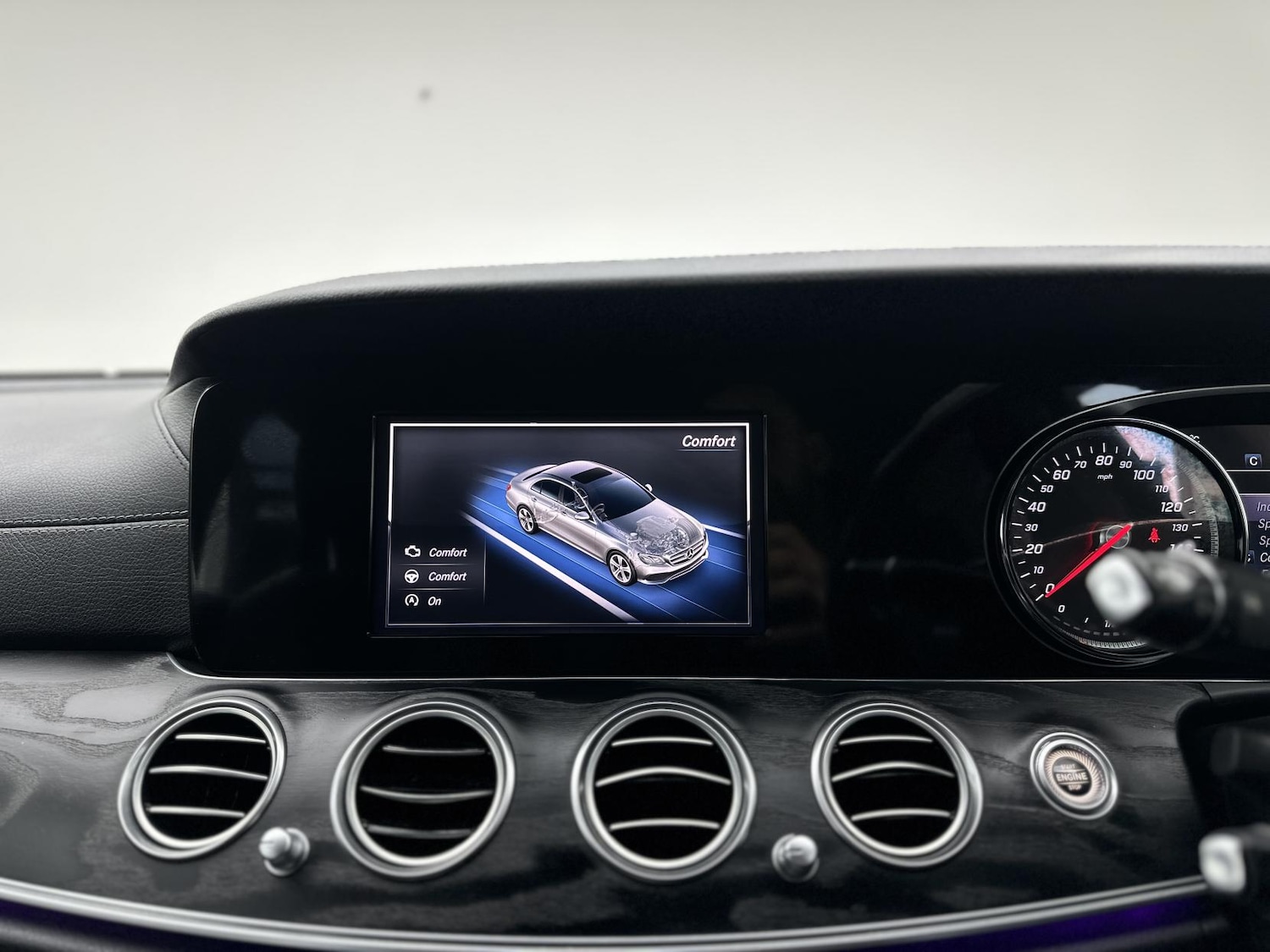 Used Mercedes-Benz E Class 2016 for sale - 76785539: Photo 57