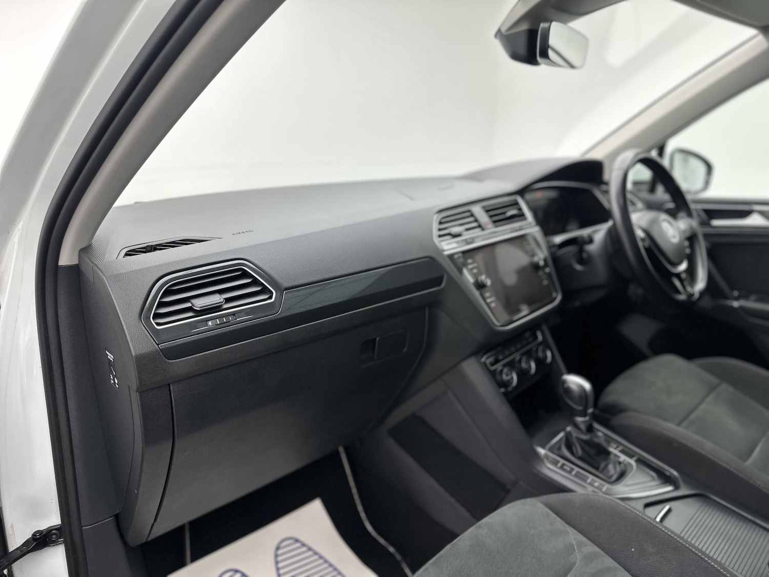 Used Volkswagen Tiguan 2018 for sale - 76598876: Photo 26