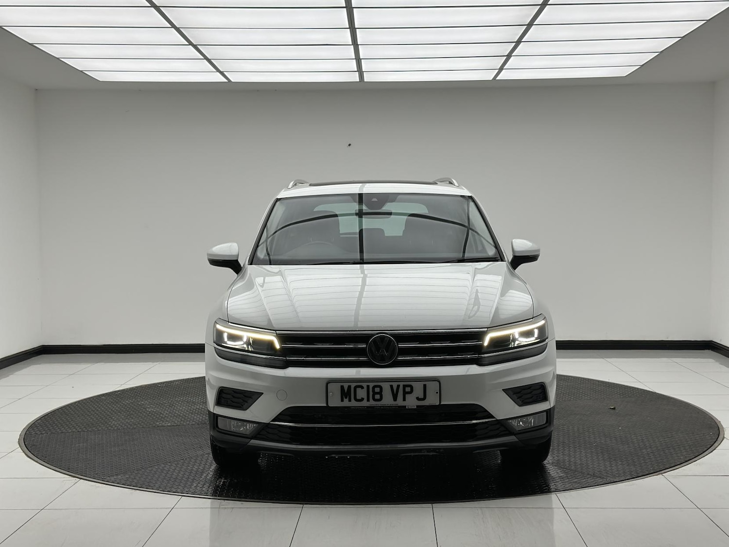 Used Volkswagen Tiguan 2018 for sale - 76598876: Photo 3